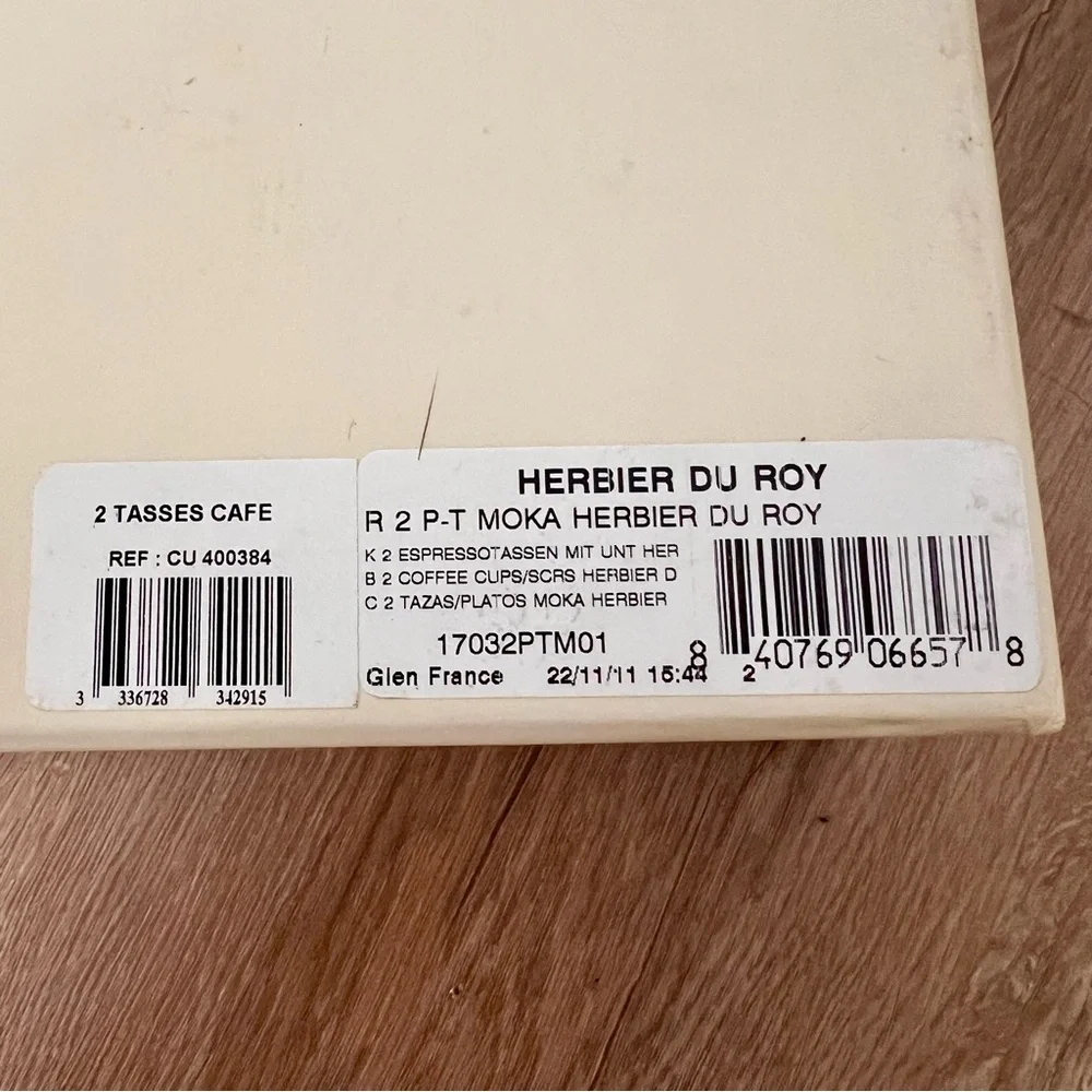 NIB Gien France L’Herbier Du Roy Espresso Coffee Cups‎ & Saucers RMN Collection